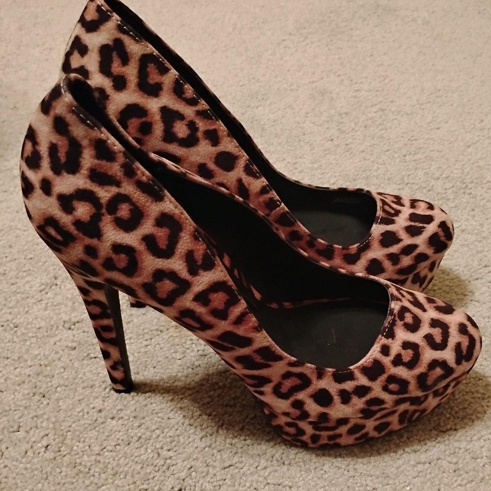 leopard platform heels - Picture 2 of 6